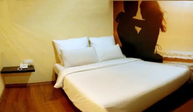 Check-In Hotel Johor Bahru 2*,
