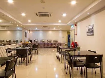 Check-In Hotel Johor Bahru 2*,